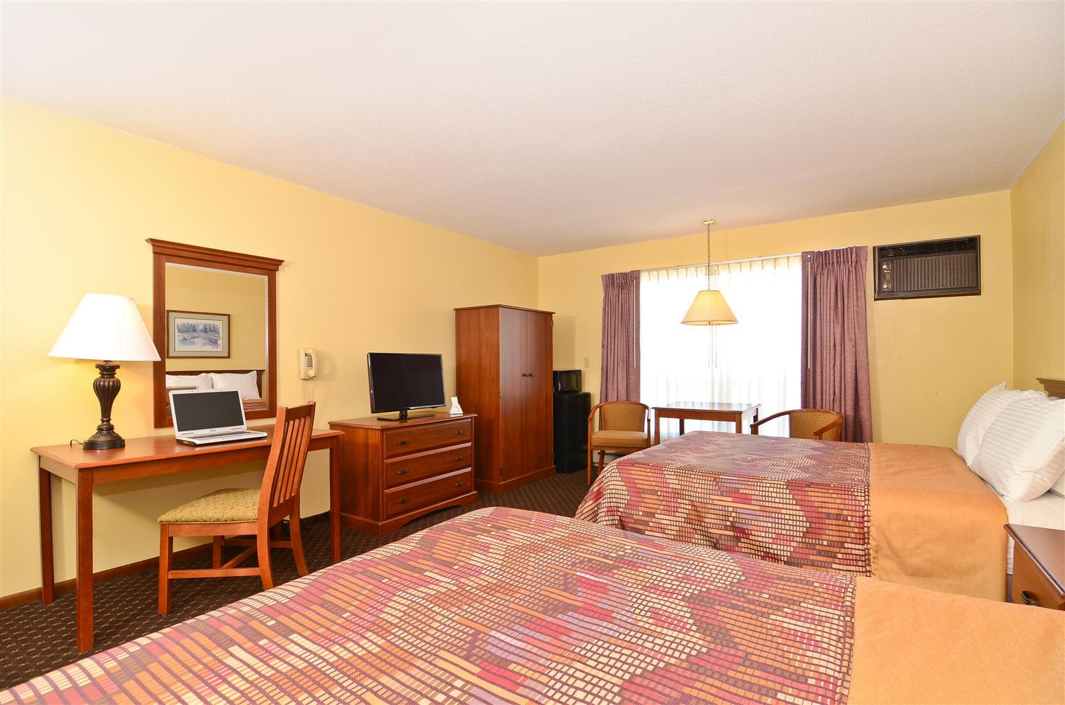 Super 8 By Wyndham Williams Hotel Ngoại thất bức ảnh